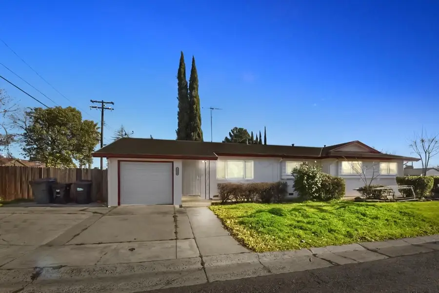 2001 Bowling Green Drive, Sacramento, CA 95825 - Image #3