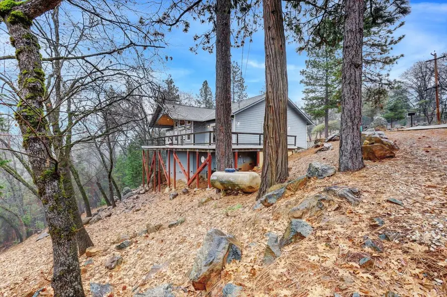 17036 Alice Way, Grass Valley, CA 95949 - Image #2