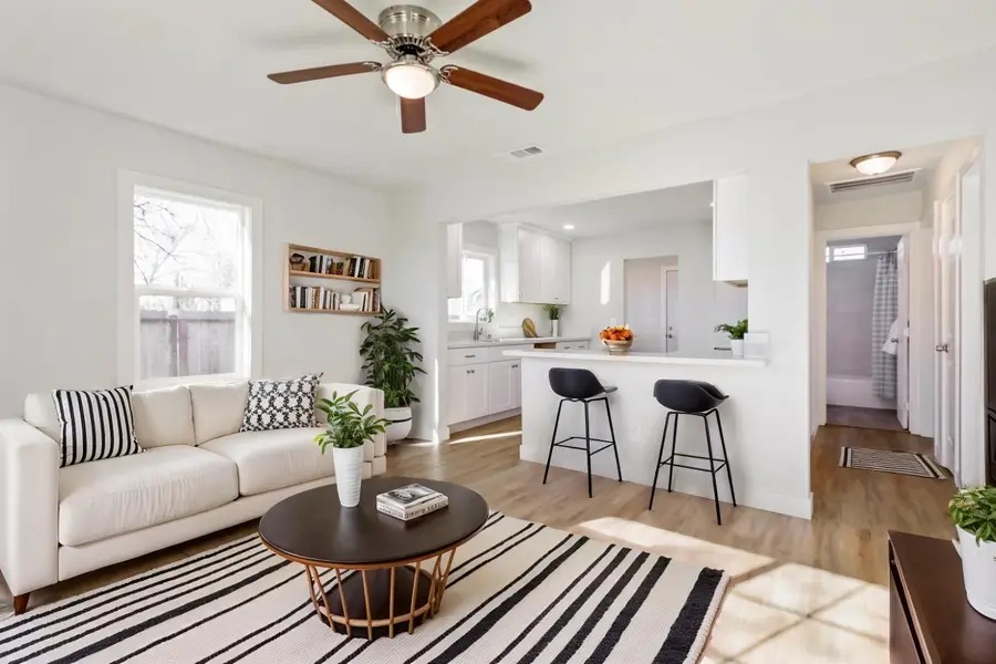 1757 Kenwood Street, Sacramento, CA 95815 - #2