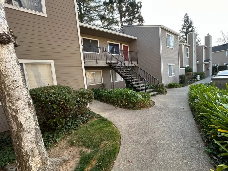 9101 Newhall Drive #55, Sacramento, CA 95826 - Image #3