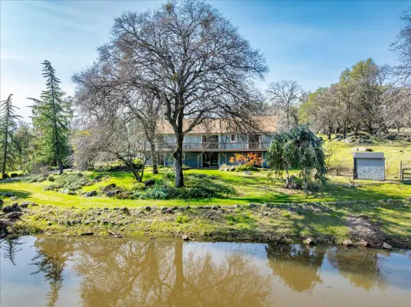 13936 Oak Ridge Road, Penn Valley, CA 95946