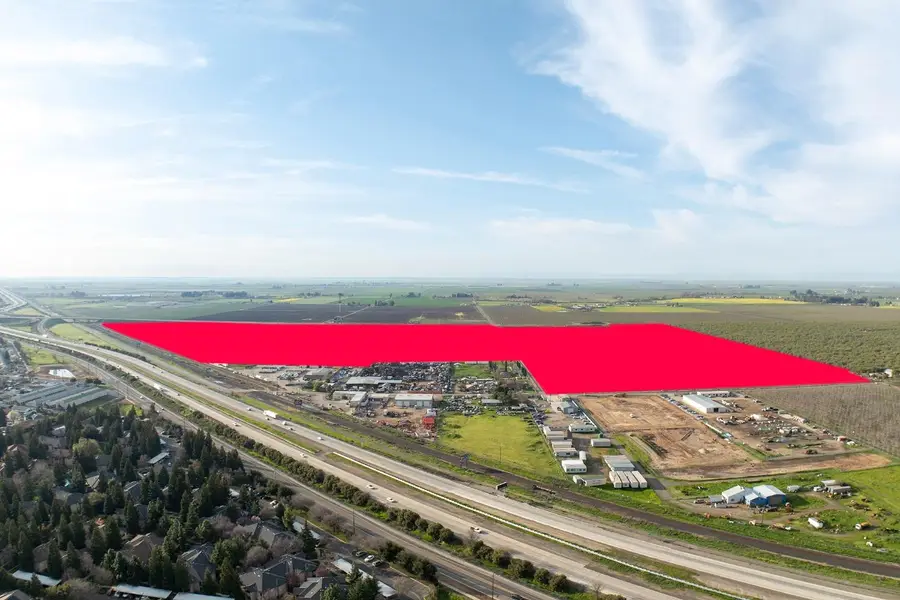 1515 E Mission Avenue, Merced, CA 95341 - Image #2