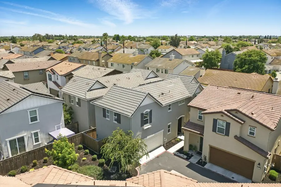 8158 Kramer Ranch Lane, Elk Grove, CA 95758 - Image #2