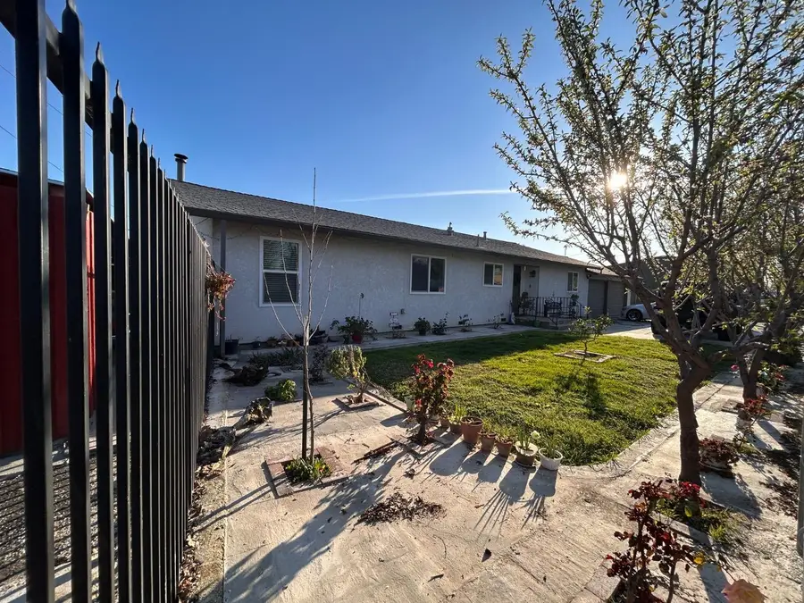 4910 E Zeering Road, Denair, CA 95316 - Image #2