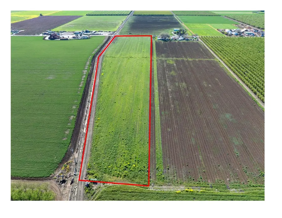 1445 Almond, Patterson, CA 95363 - Image #2