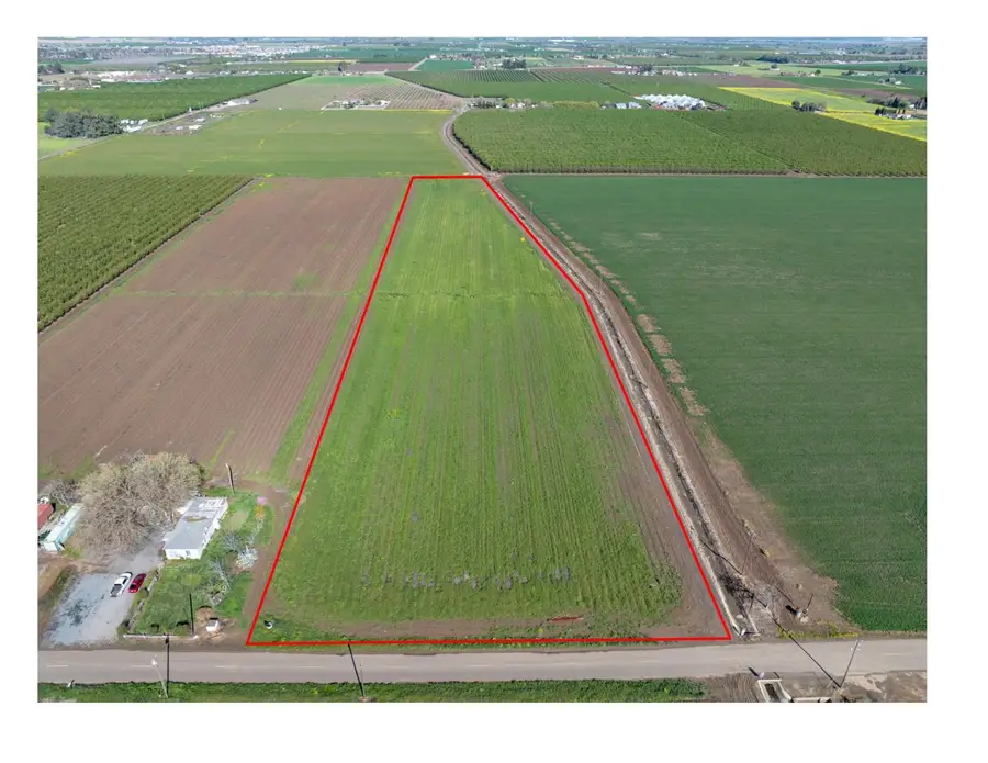 1445 Almond, Patterson, CA 95363 - Image #3