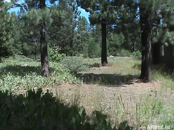 16664 Skislope Way, Truckee, CA 96161