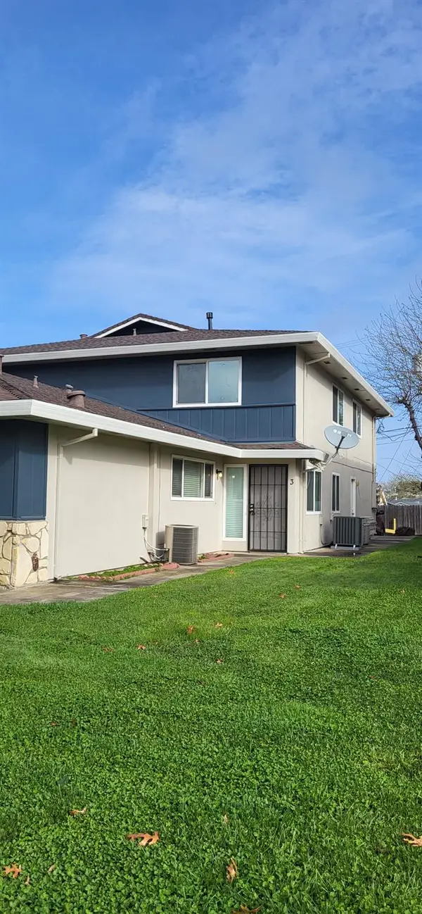 4525 Greenholme Drive #3, Sacramento, CA 95842