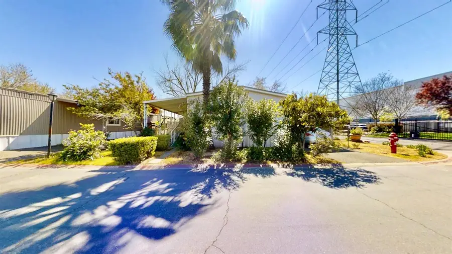 12 Commodore Court, Sacramento, CA 95838 - Image #2