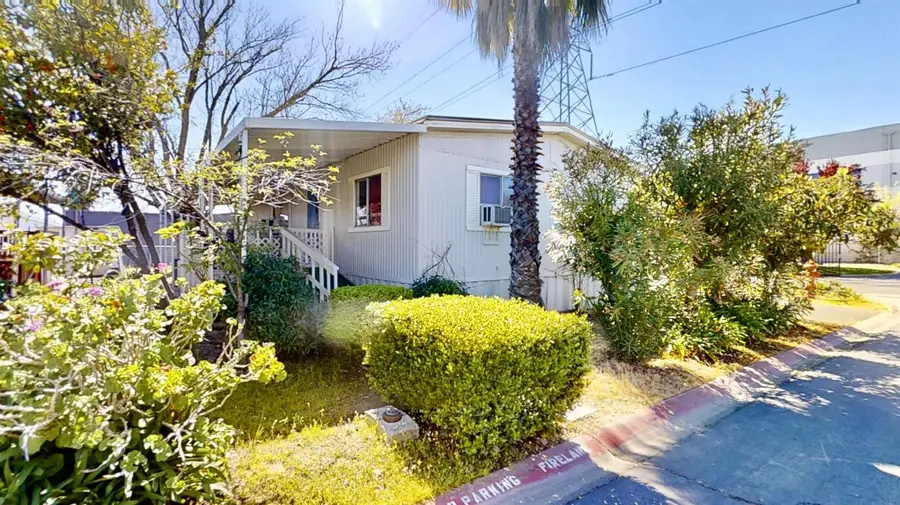 12 Commodore Court, Sacramento, CA 95838 - Image #3