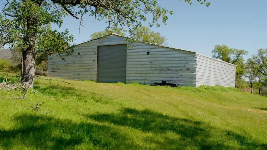 10777 Walker Trail Road, Farmington, CA 95230 - Image #3