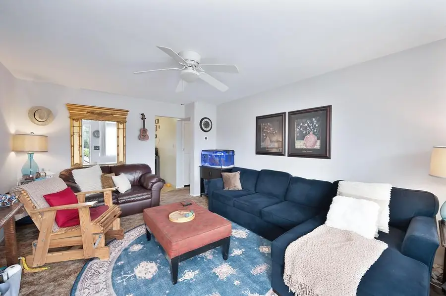 5421 Manzanita Avenue, Carmichael, CA 95608 - Image #2