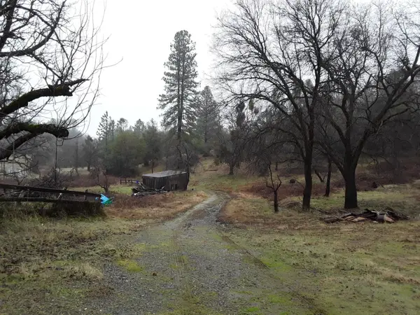 8260 Fairplay Road, Somerset, CA 95684