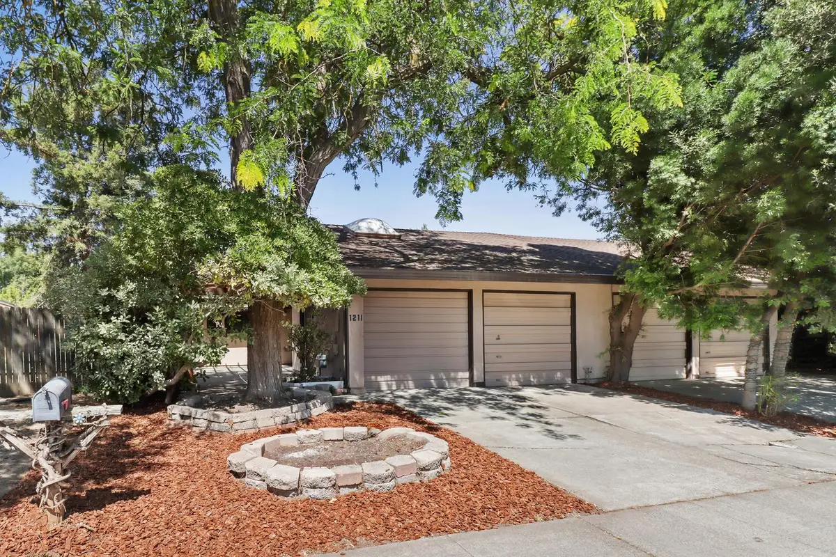 1211 Arthur Street, Davis, CA 95616 - Image #1