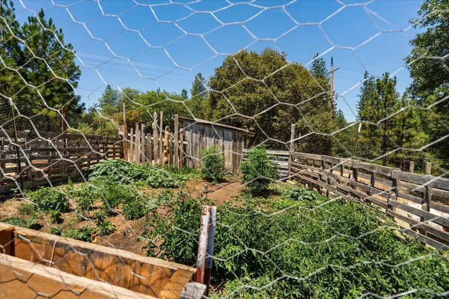 10985 Tyler Foote Road, Nevada City, CA 95959 - Image #2