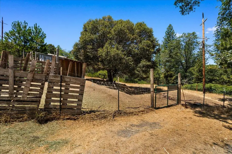 10985 Tyler Foote Road, Nevada City, CA 95959 - Image #3