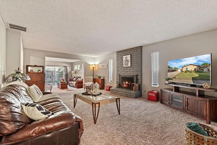 412 Tioga, Lodi, CA 95242 - Image #2