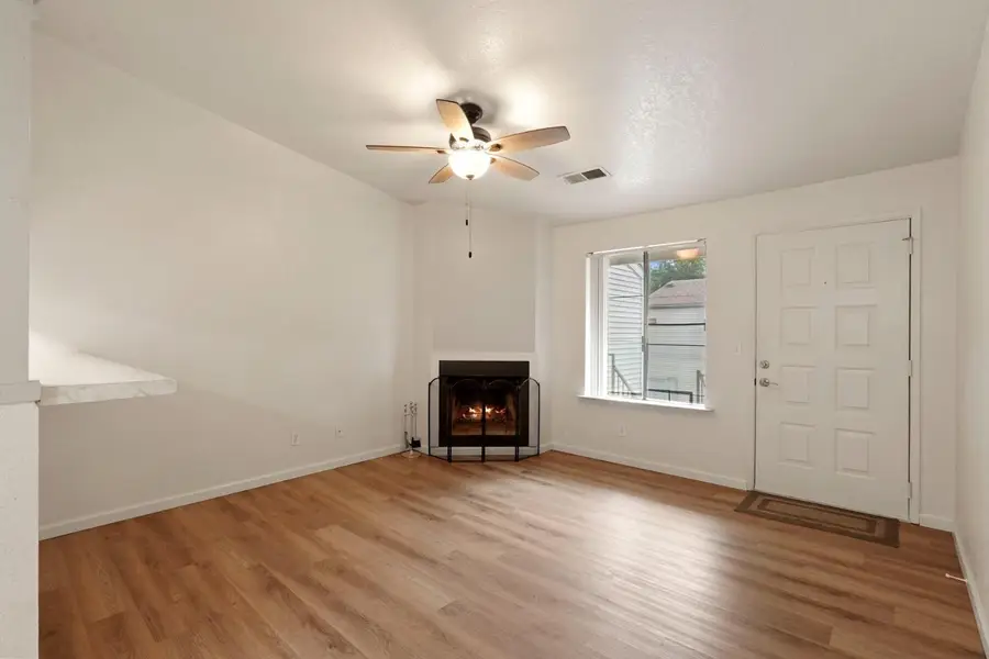 2524 Winchester Drive #9, Lodi, CA 95240 - Image #2