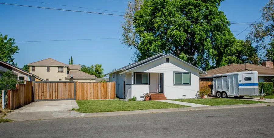 9530 Oak Grove Avenue, Knights Landing, CA 95645 - Image #2