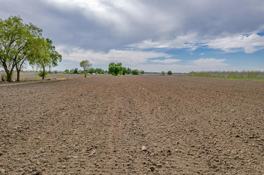 20660 Old River Road, West Sacramento, CA 95691 - Image #3