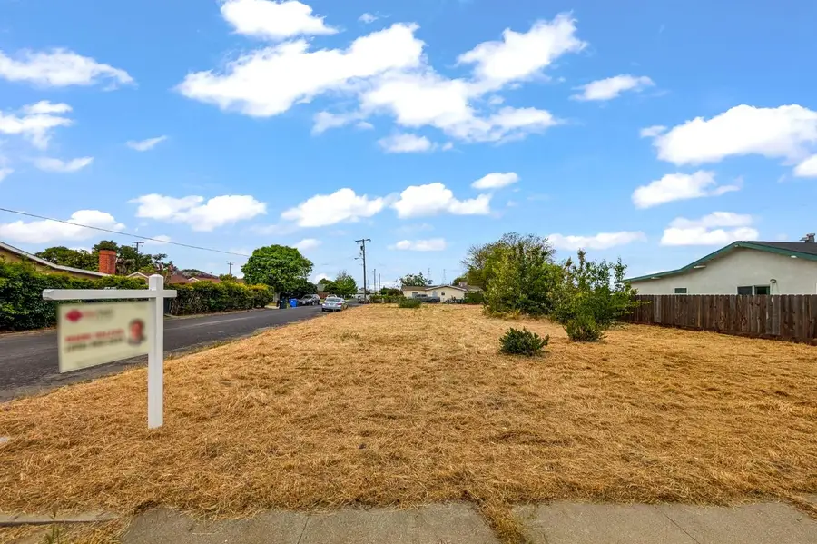 119 Almond Avenue, Manteca, CA 95337 - #2