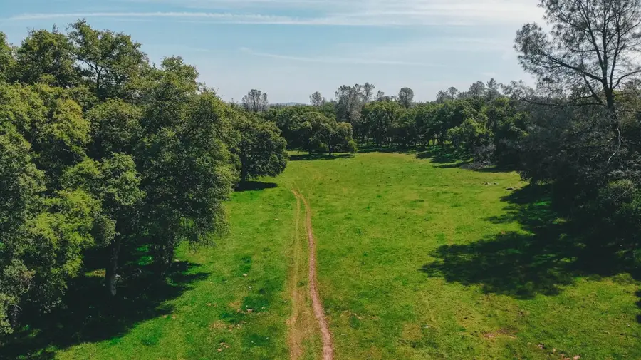 14481 Oak Ridge Road, Penn Valley, CA 95946 - Image #2