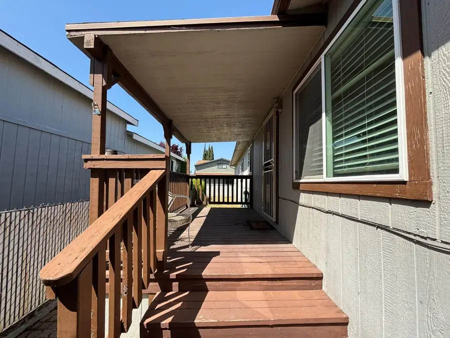 1 Robin Court, Lodi, CA 95242 - Image #2