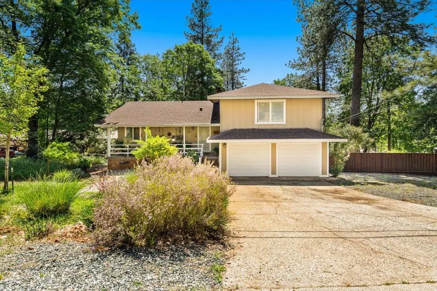 11931 Alta Sierra Drive, Grass Valley, CA 95949 - Image #2