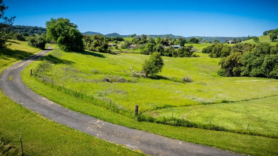 237 Sunshine Lane, Mokelumne Hill, CA 95245 - #2