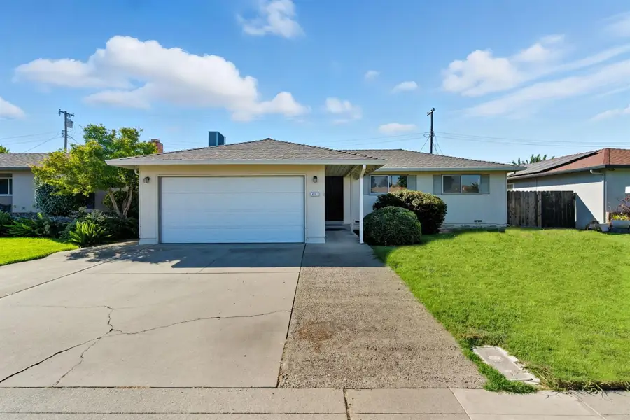 2132 Tracy Place, Lodi, CA 95242 - Image #2