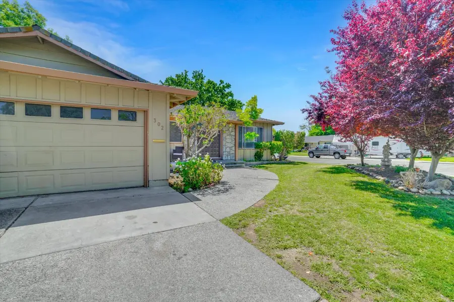 302 Sepulveda Drive, Stockton, CA 95210 - Image #3