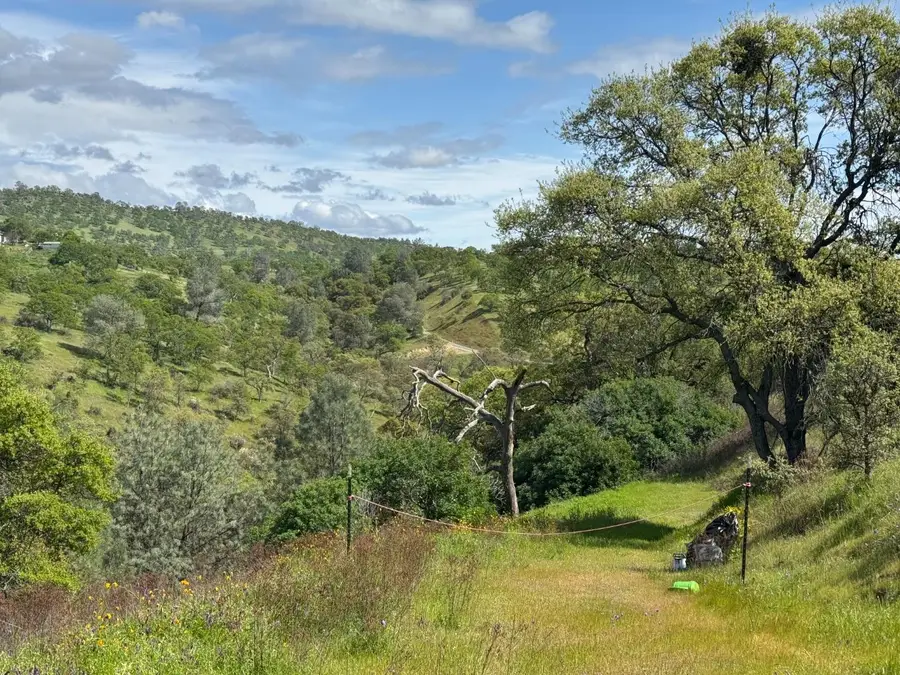 679 Zarzamora, La Grange, CA 95329 - Image #2