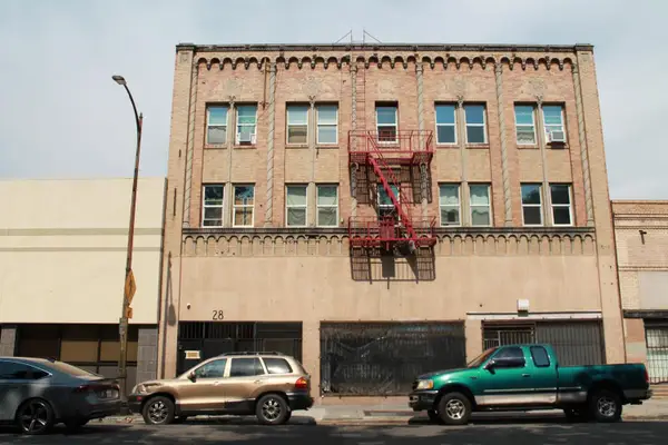 28 S American Street, Stockton, CA 95202