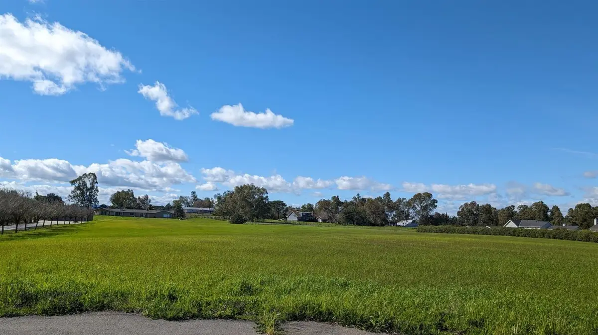 34777 Louise Lane, Woodland, CA 95695 - #1