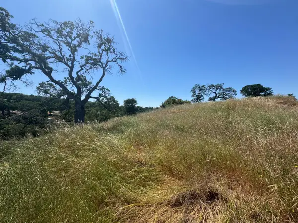 6101 Thornicroft Drive, Valley Springs, CA 95252