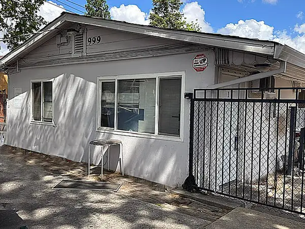 999 Arcade Boulevard, Sacramento, CA 95815