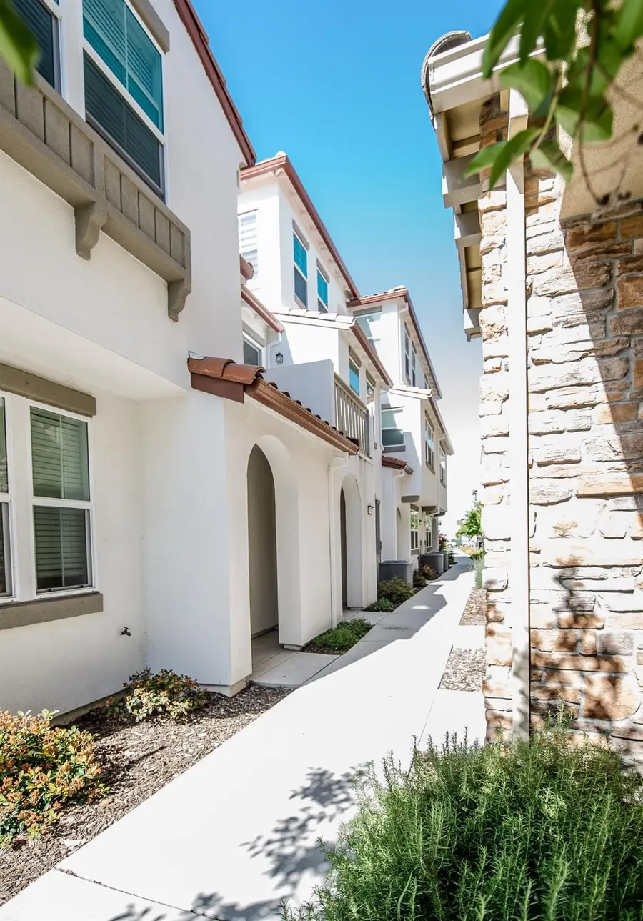 2944 Valbonne Walk, Sacramento, CA 95834 - Image #2