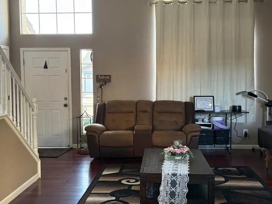 475 Santa Barbara Street, Los Banos, CA 93635 - Image #2