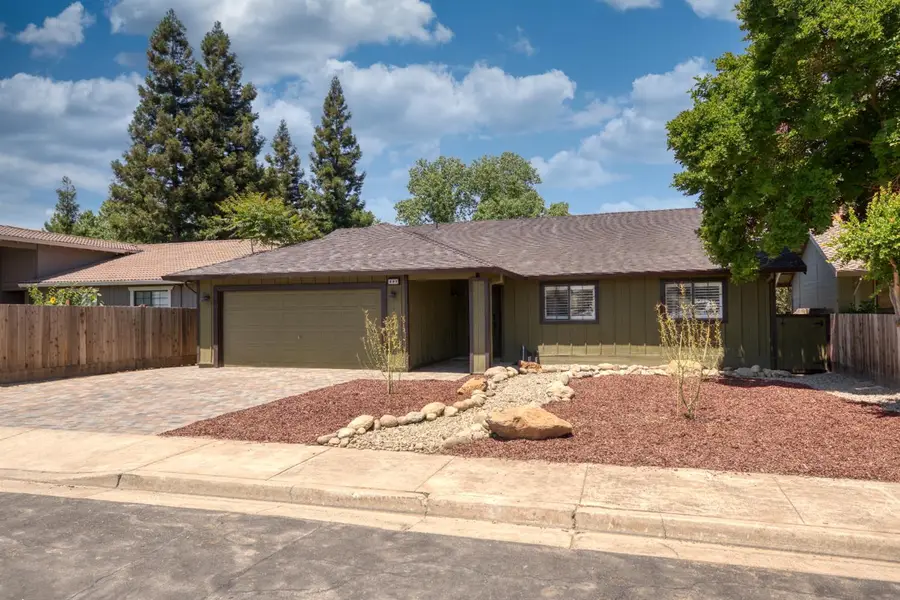 892 River Bluff Drive, Oakdale, CA 95361 - Image #3