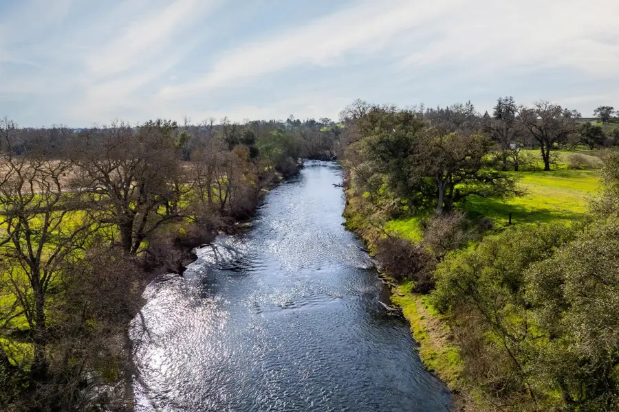 25045 N Mcintire Road, Clements, CA 95227 - Image #2