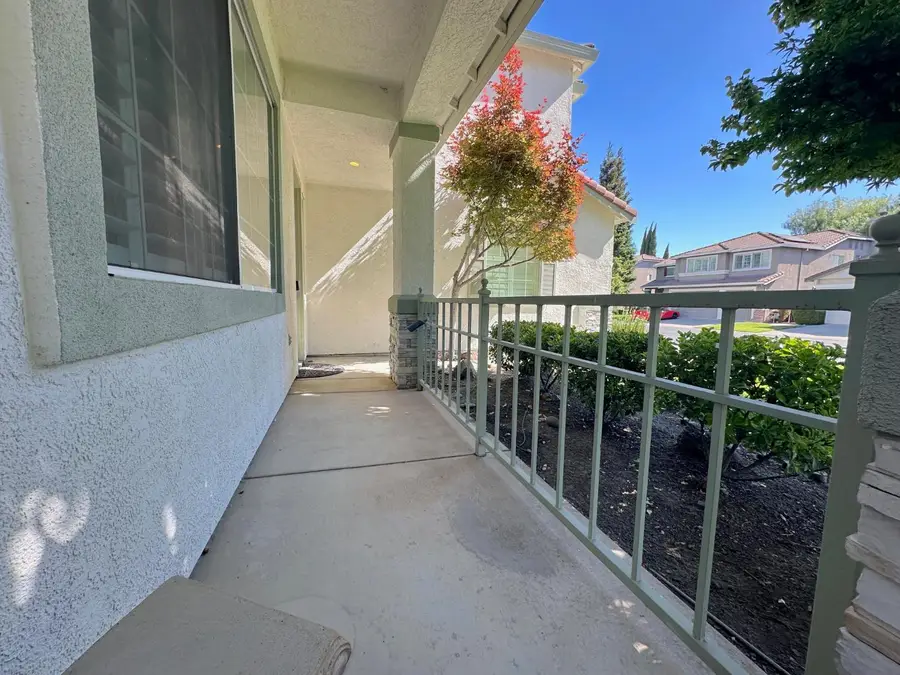 6337 Brook Hollow Circle, Stockton, CA 95219 - Image #2