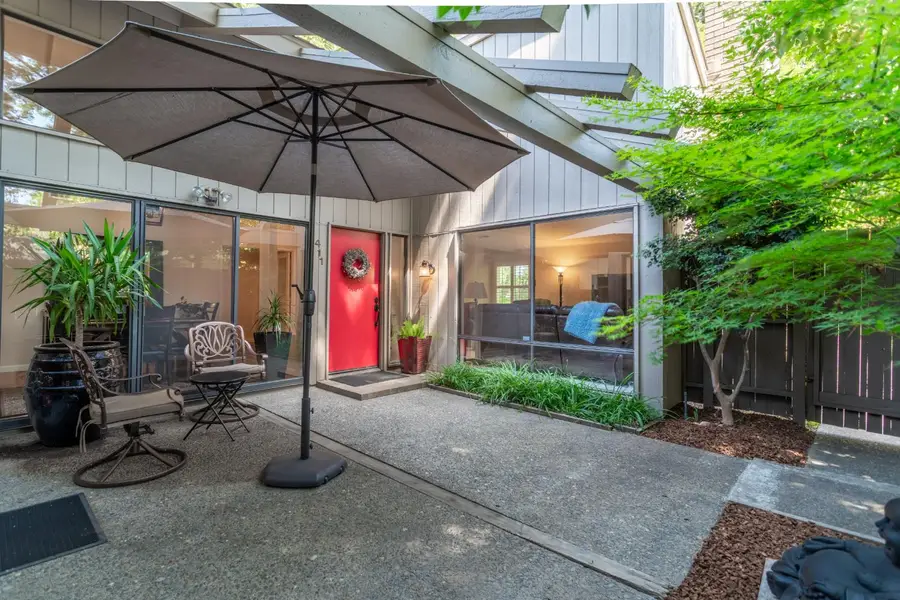 411 Dunbarton Circle, Sacramento, CA 95825 - Image #2