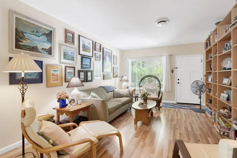 217 La Vida Way, Davis, CA 95618 - Image #2