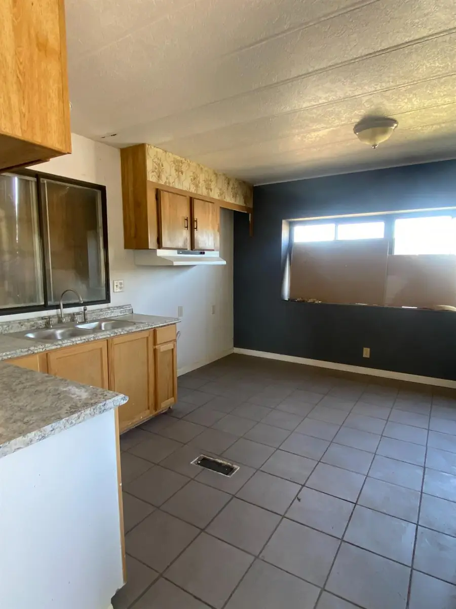 350 West Avenue, Turlock, CA 95380 - #2