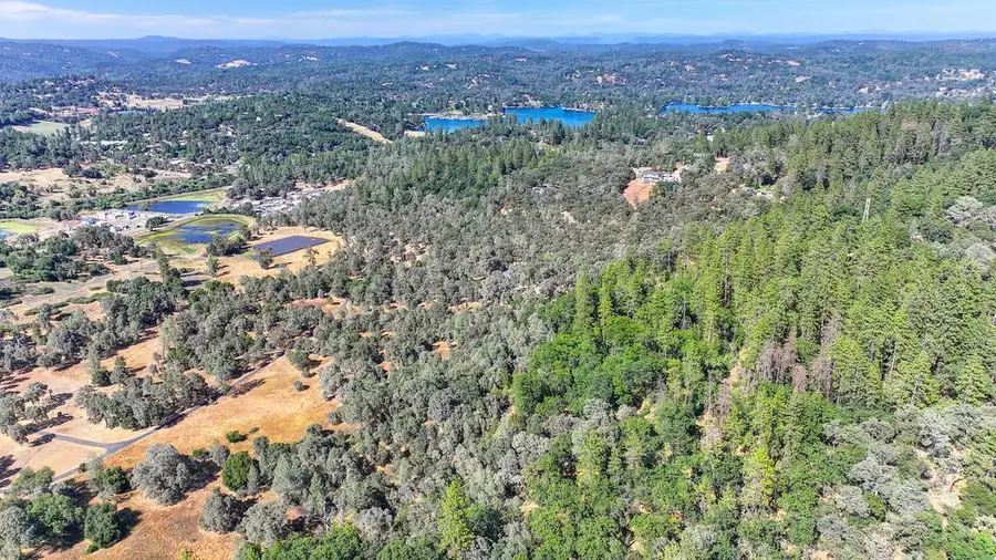 24316 Timber Ridge Drive, Auburn, CA 95602 - Image #2