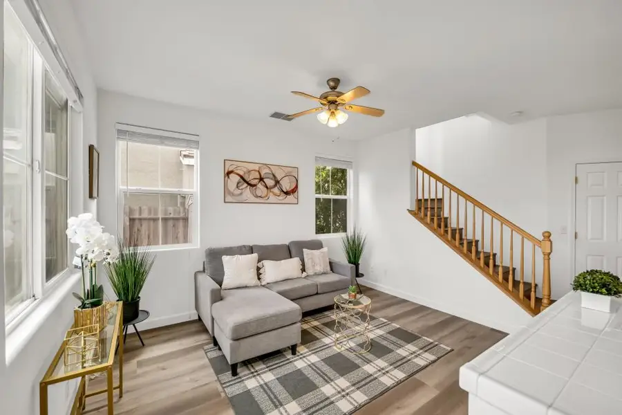 5912 Caddington Way, Sacramento, CA 95835 - Image #2