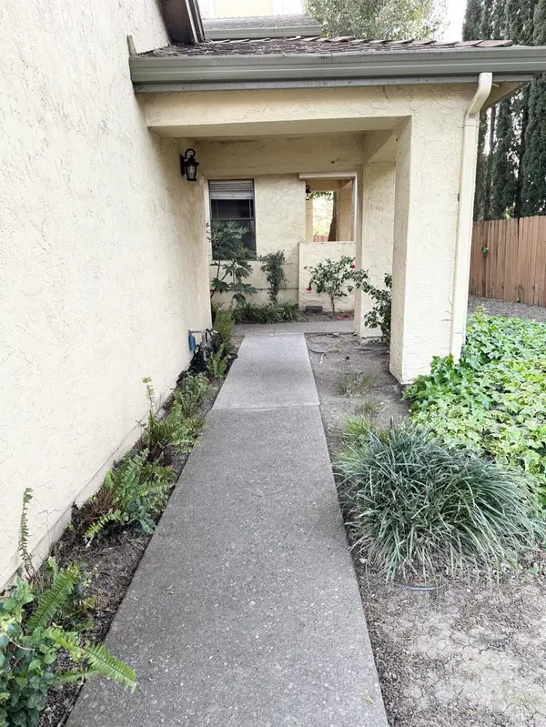 1633 Porter Way, Stockton, CA 95207