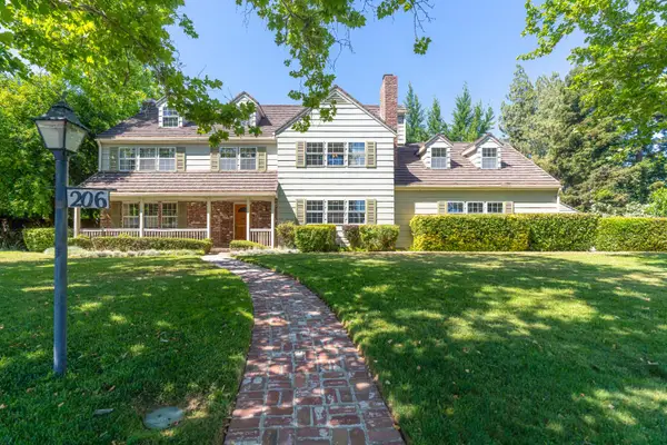 206 Los Robles, Woodland, CA 95695