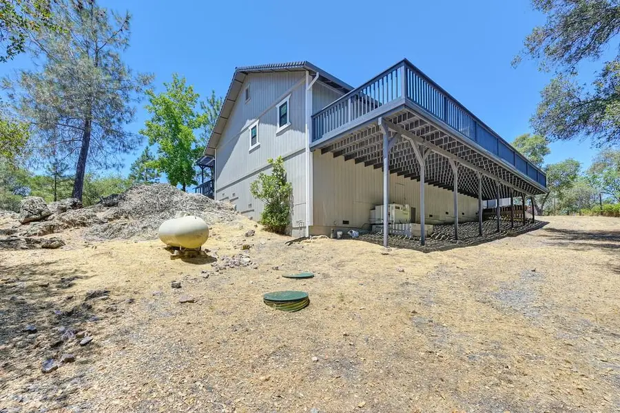 2071 Bogus Point Court, Cool, CA 95614 - Image #3