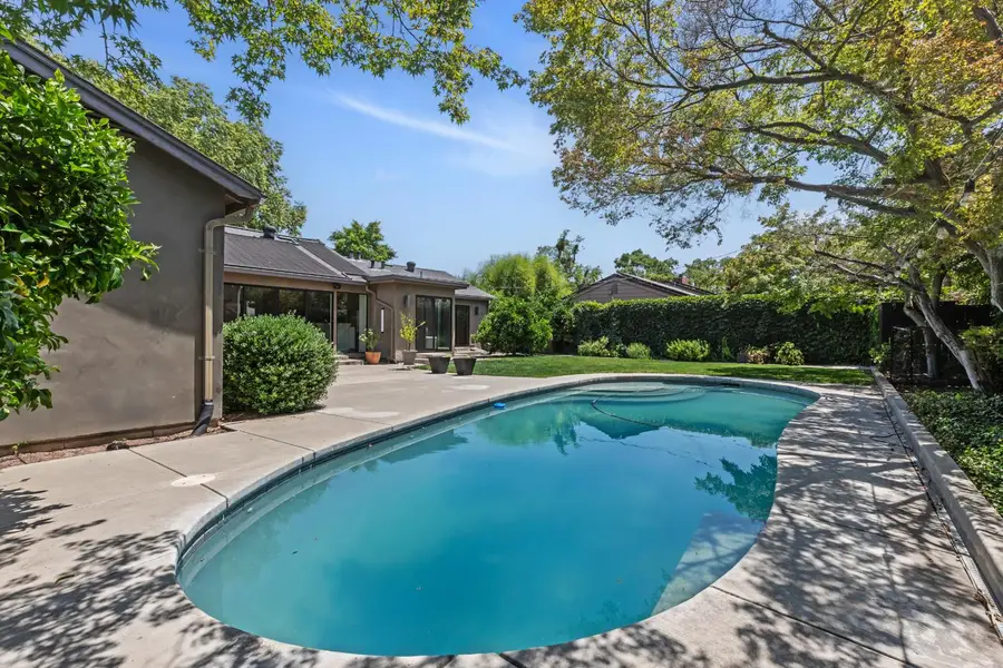 685 Geer Court, Modesto, CA 95354 - Image #2